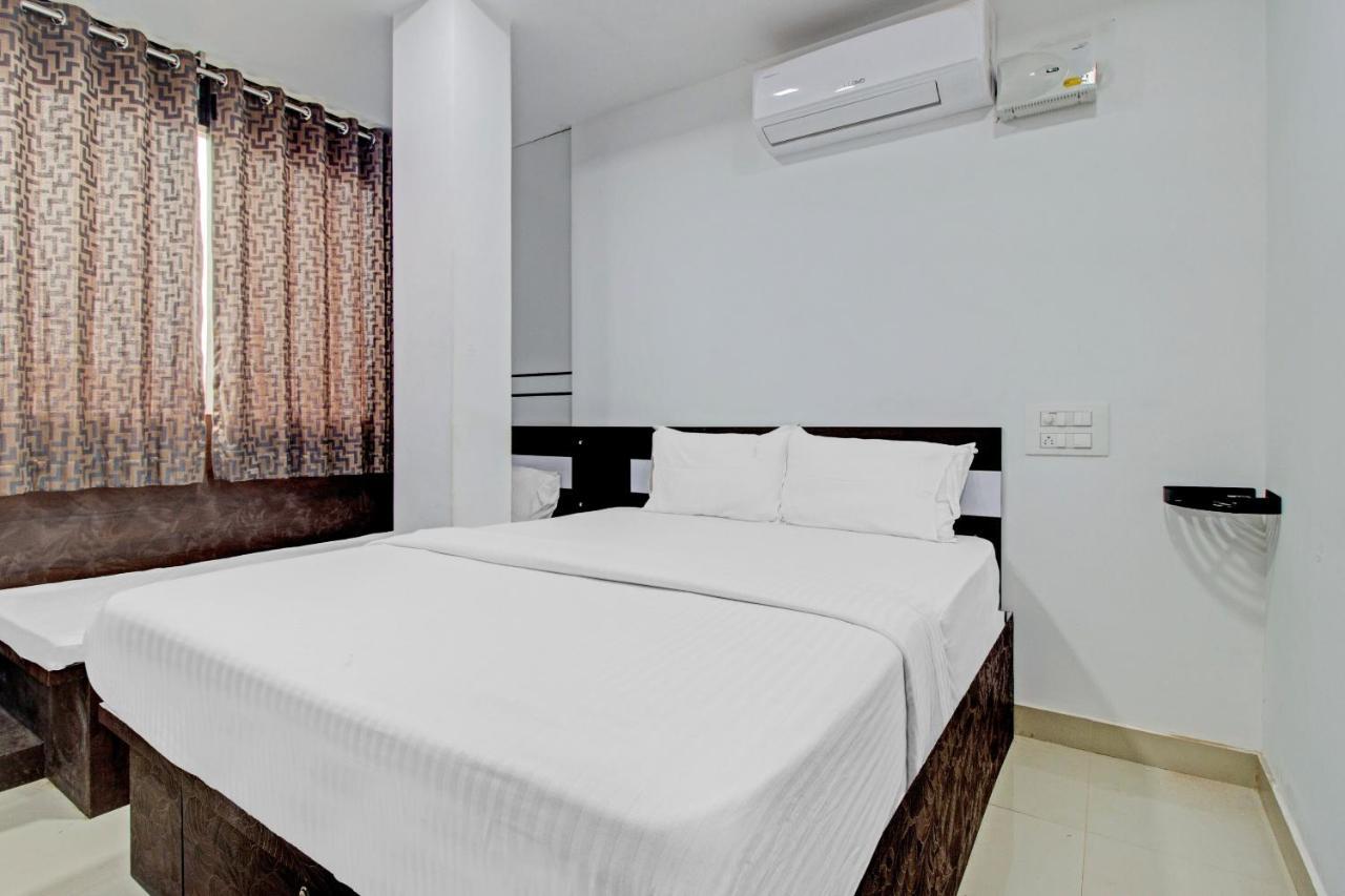 منغالور Oyo Flagship 81436 Palace Lodge المظهر الخارجي الصورة
